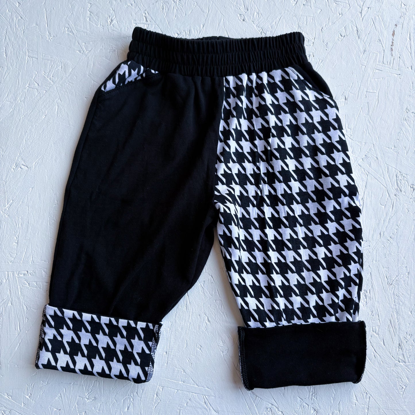 Dogstooth/Black Split Baggies