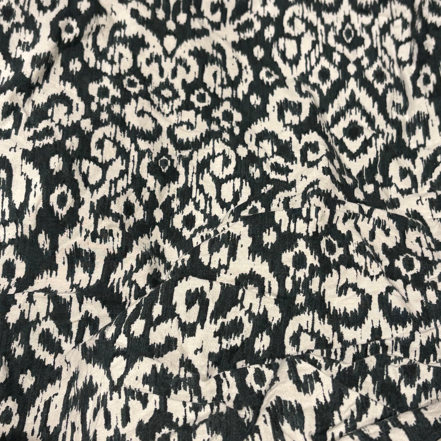 Black and Cream filigree