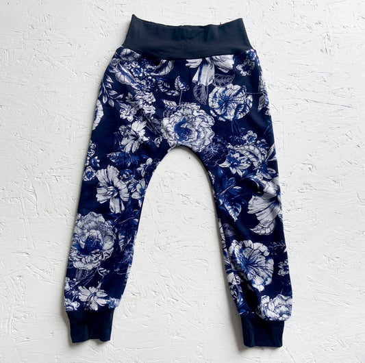 Navy Flower Harems