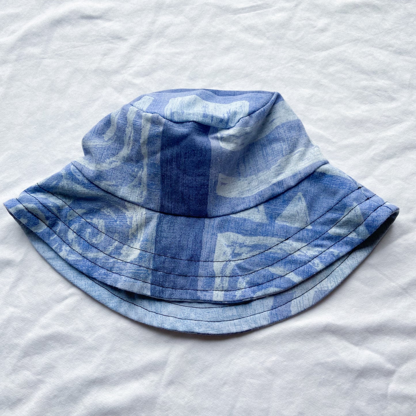 Blue Swirl Bucket hat